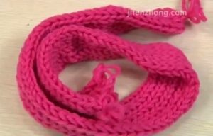 Cómo tejer una bufanda con una caja ⋆ Manualidades Y DIYManualidades Y DIY