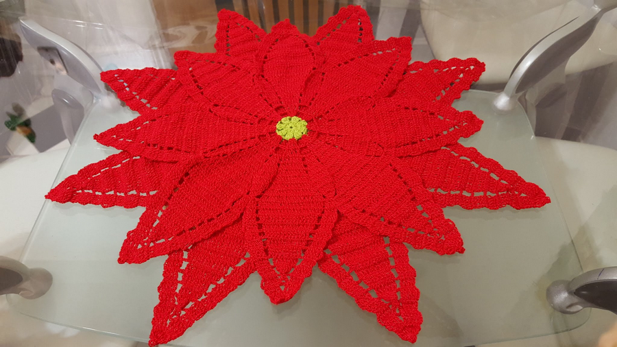 mantel-flor-de-navidad-tejido-al-crochet